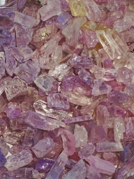 Kunzyt – lecznicze właściwości krzemianu