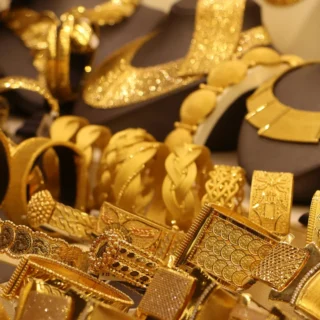 Gdzie sprzedać złotą biżuterię w Warszawie? 8 Dealer metali szlachetnych i profesjonalna wycena biżuterii